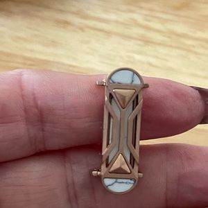 Essential Oil Diffuser Charm Rose Gold with Howlite